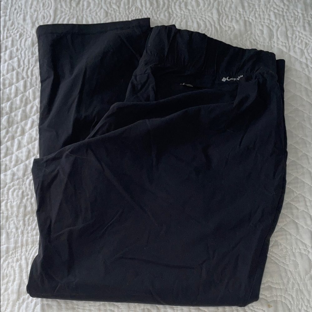 Columbia Men's Black Joggers. XXL.  2 front Zip Poxkets. 1 Back Zip Pocket. NWOT